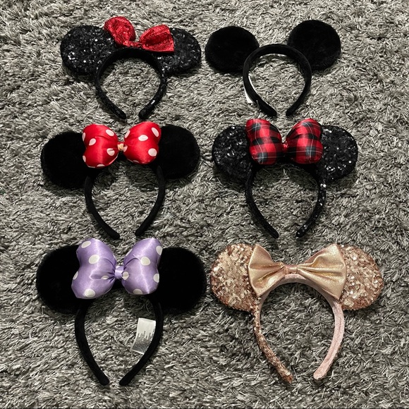 Disney Accessories - Disney Minnie Mouse Ear Lot of 6